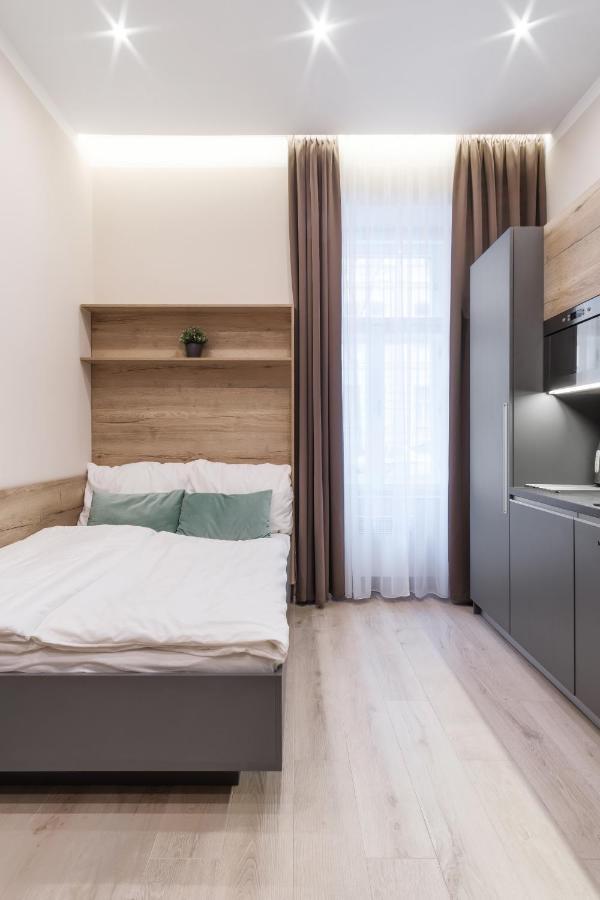 Days - Modern - 7 Min Wenceslas Square Apartament